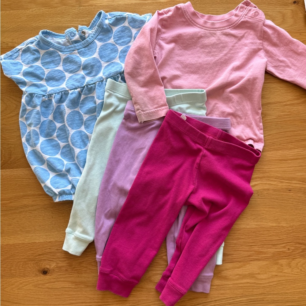 Primary Outfit Bundle (Shirt, Pants, Onesie) Organic Cotton